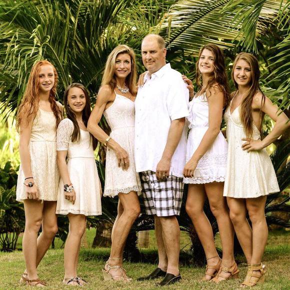 Meet your Posher, Cheryl - Picture 1 of 1